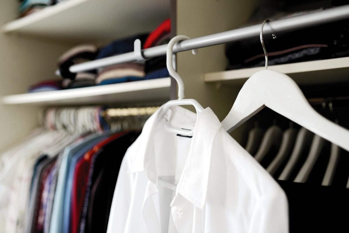 wardrobe-5961193_1920