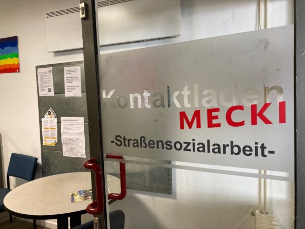 Mecki02